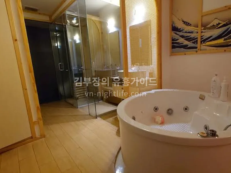 호치민 린체리 마사지 욕조와 샤워부스