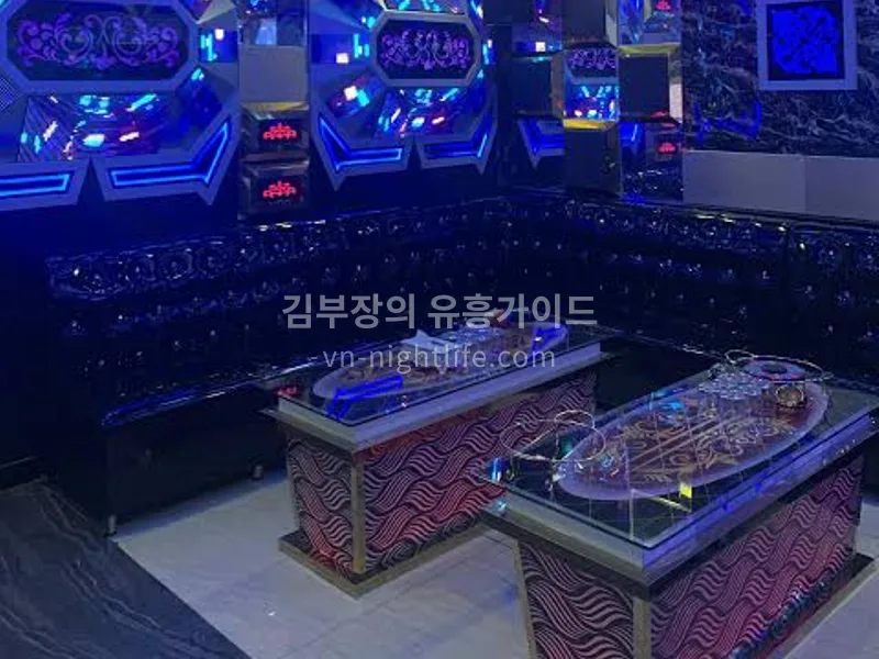 다낭 뉴민 가라오케 홀